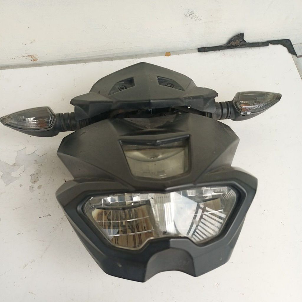 HEADLAMP REFLEKTOR LAMPU DEPAN YAMAHA XABRE FULLSET SPEEDOMETER COVER BREACKET SEIN ORIGINAL