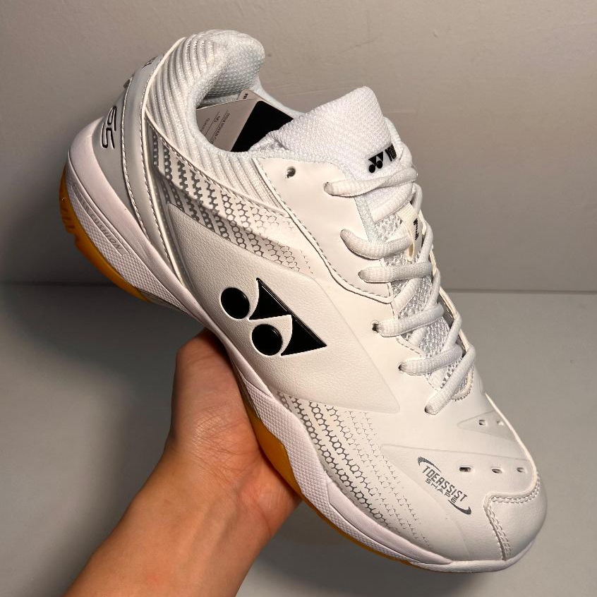 Sepatu Olahraga Badminton Yonex Power Cushion 65 White. Ukuran 37,44,45 Clear Stock.!