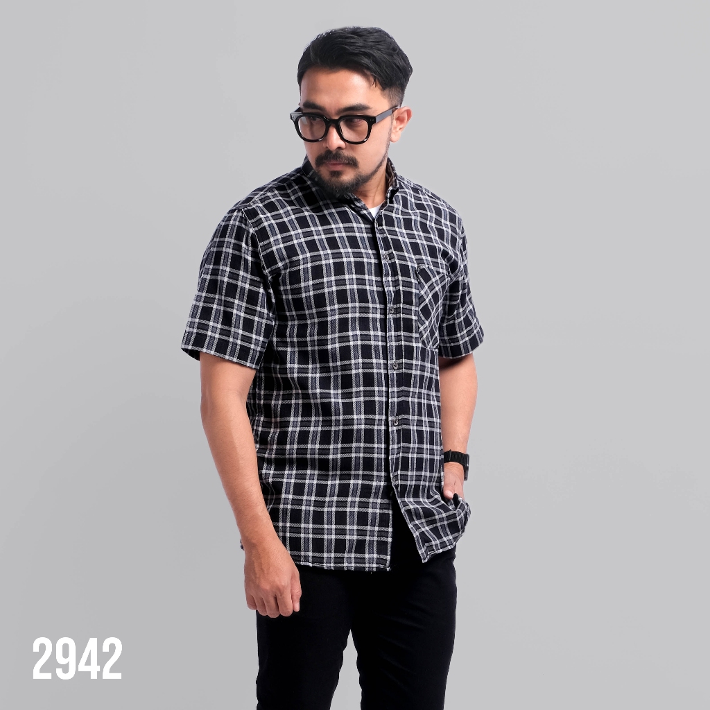 PAKAJI Kemeja Flanel Pria Lengan Pendek Hitam Garis Abu besar Kemeja Pria Flanel Pria Kemeja Pendek 