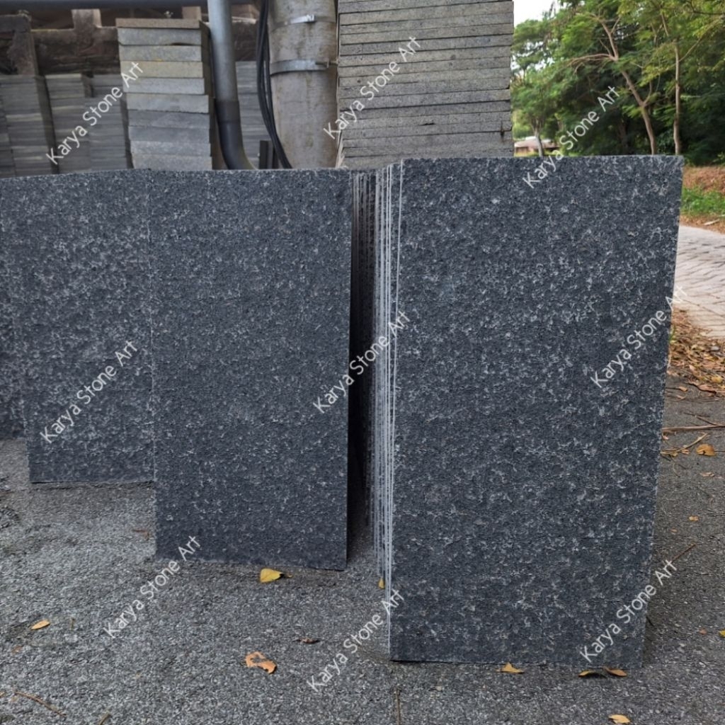 Andesit Bakar 30x60cm | Andesit Hitam Bakar | Batu Alam Andesit