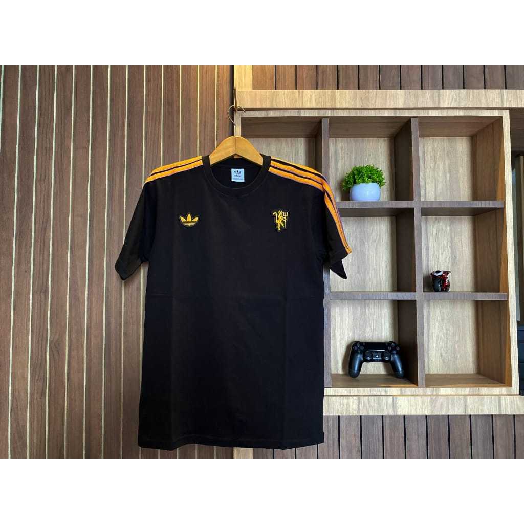 Kaos Bola Casual Retro Vintage Manchester United 2025/2026 Cotton Combed 24s Premium Ready Dari S s/