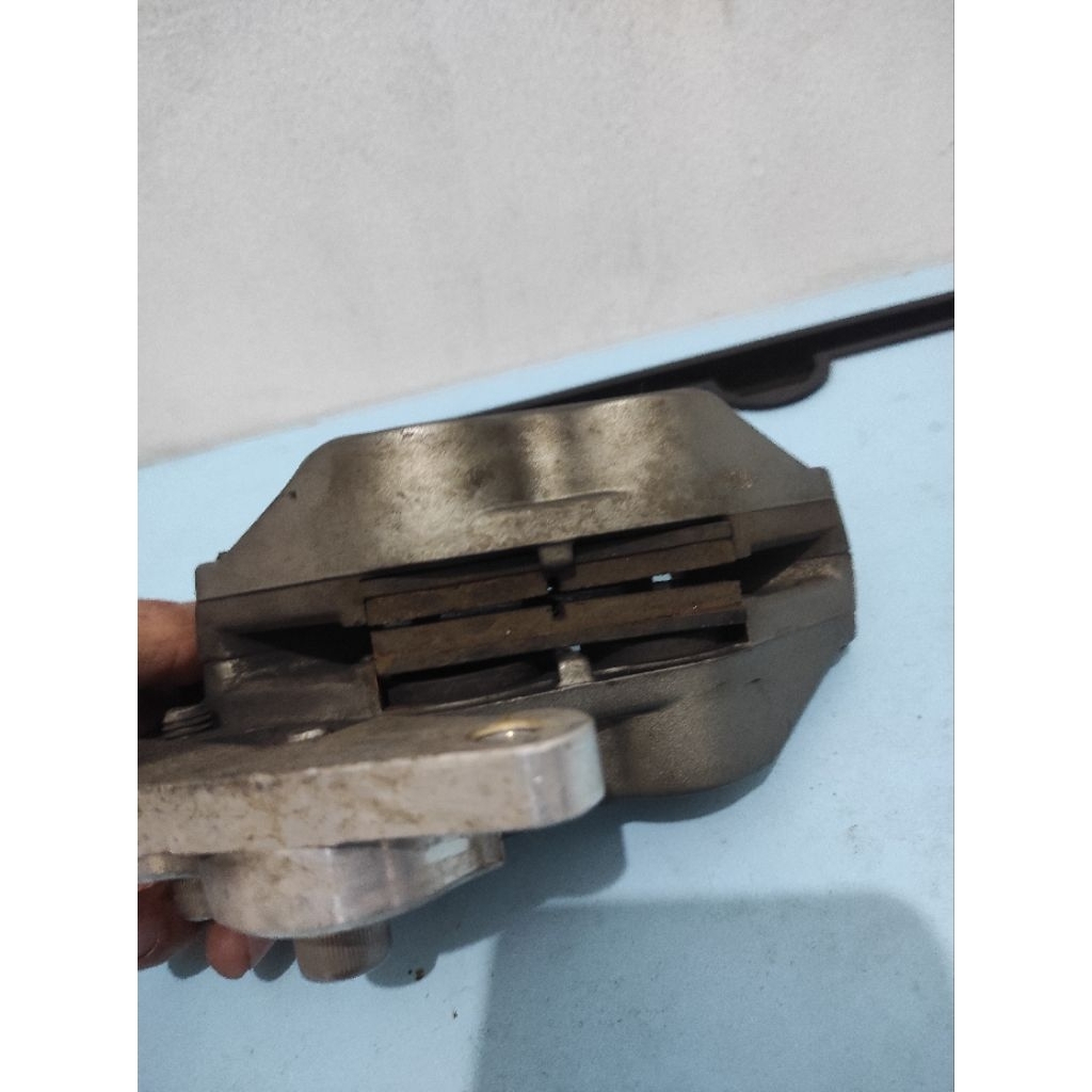 Kaliper brembo 4p original & breket rx king 300