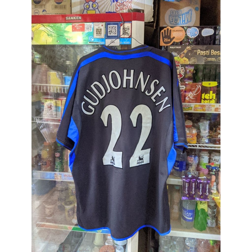 celsea 2003 by AG | pojok kamar chelsea