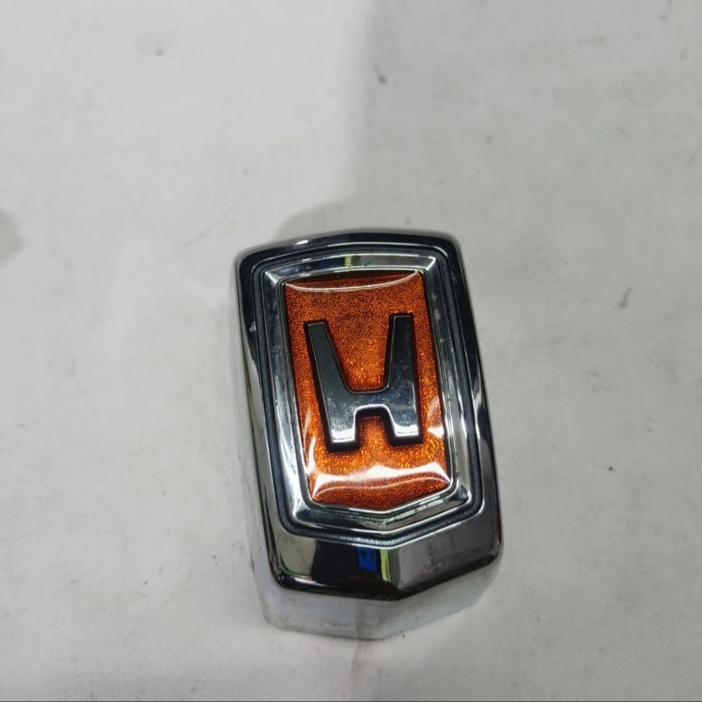 Emblem logo H grill honda civic hi-Deluxe deluxe 78 - 79 original us - euro