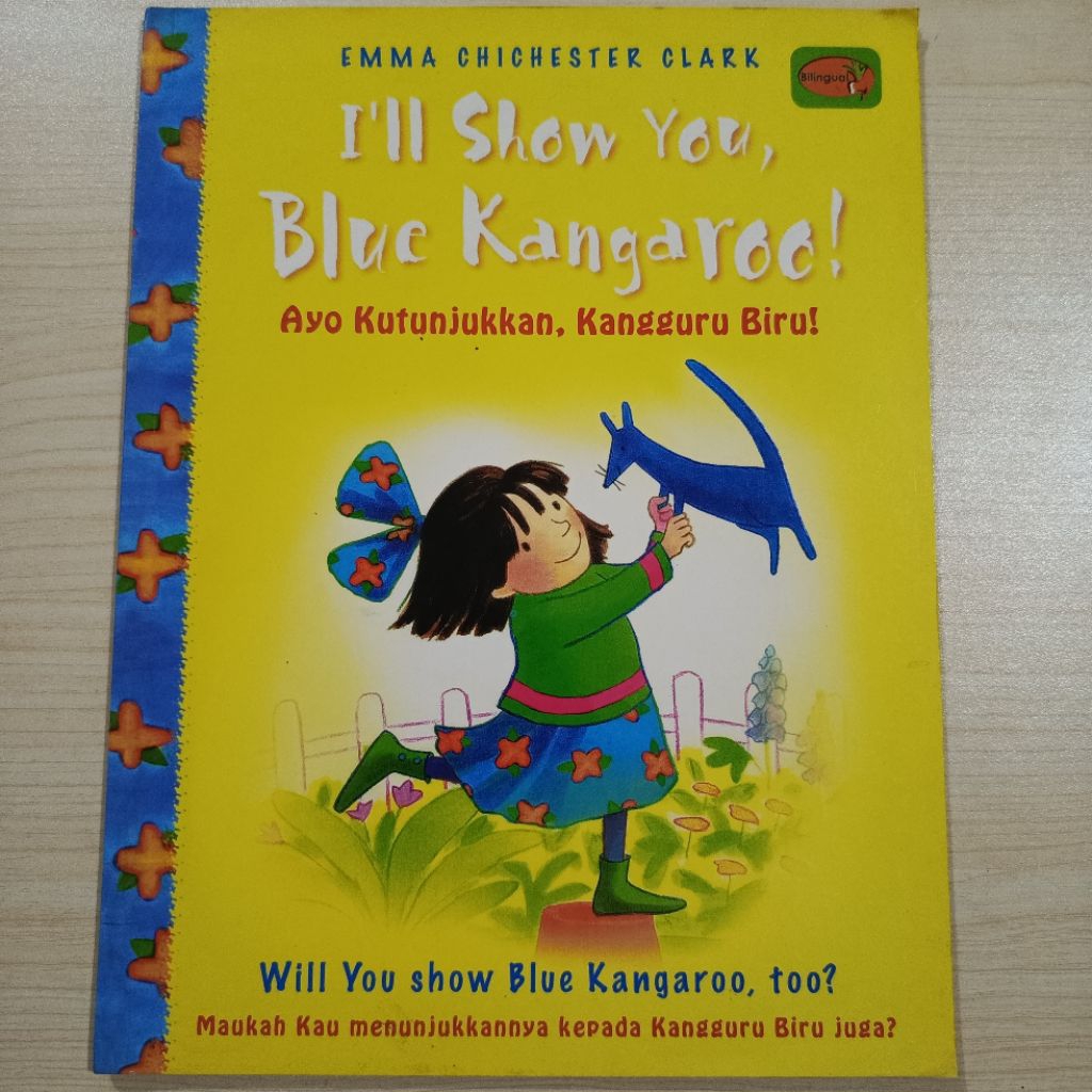 Buku Cerita I'll Show You Blue Kangaroo by Emma Chichester Clark