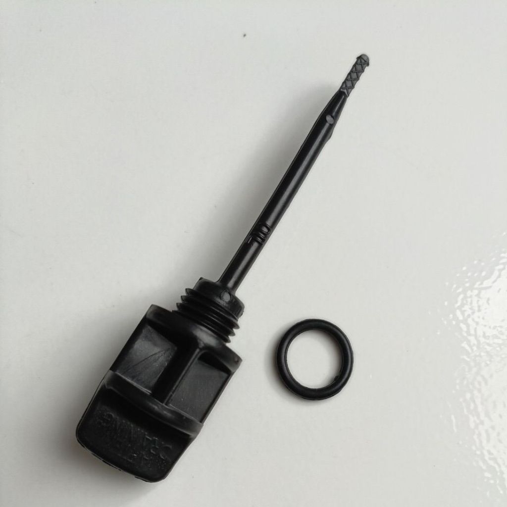 Tutup Colokan Mesin Oli Beat