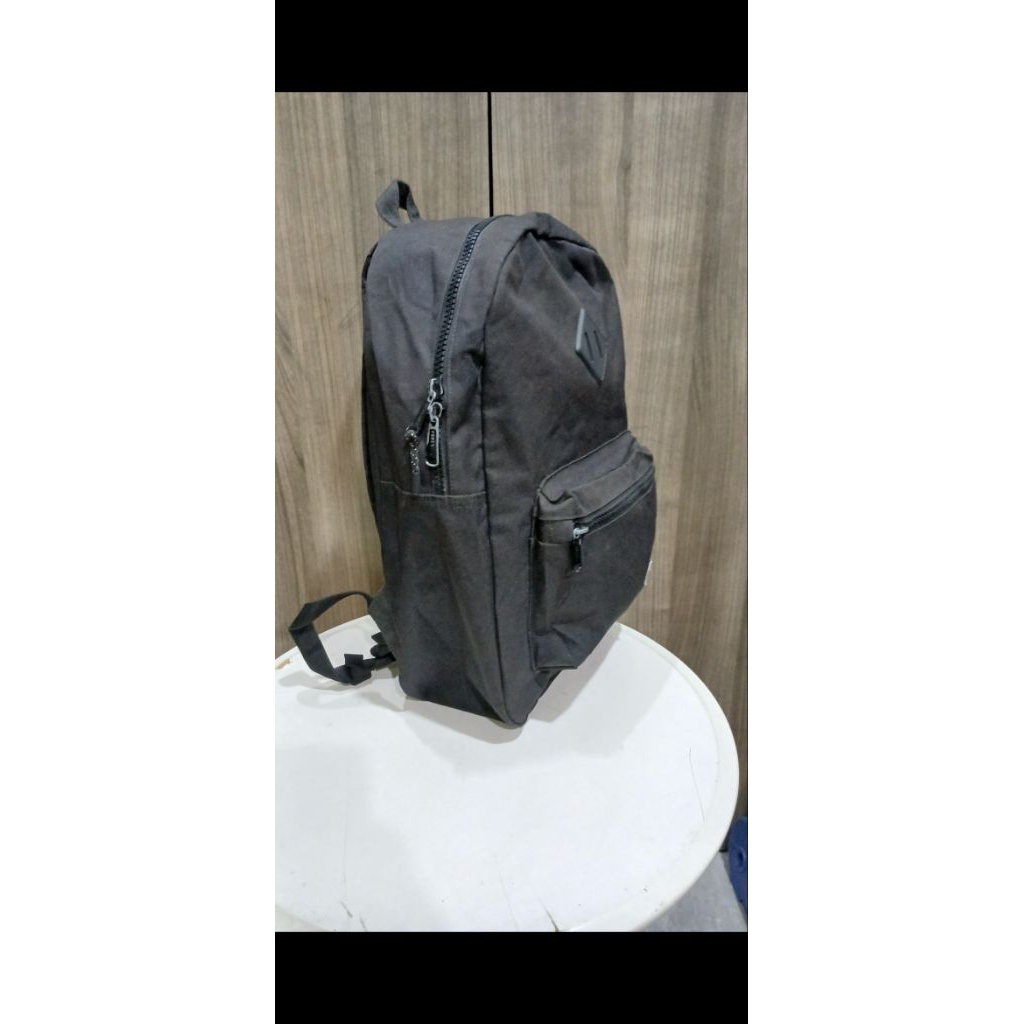 Ransel kerja second. Ransel kerja preloved. Ransel kantoran second. Ransel kantoran preloved. Ransel