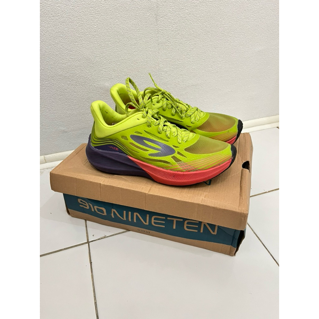 BACA DESKRIPSI PRELOVED SEPATU RUNNING 910 HAZE VISION 1.0 ORI