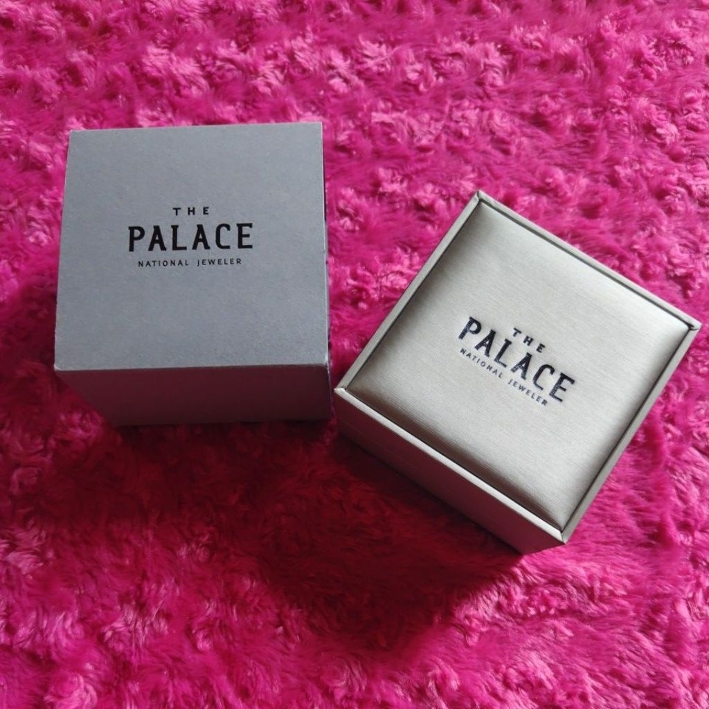 Kotak Gelang The Palace