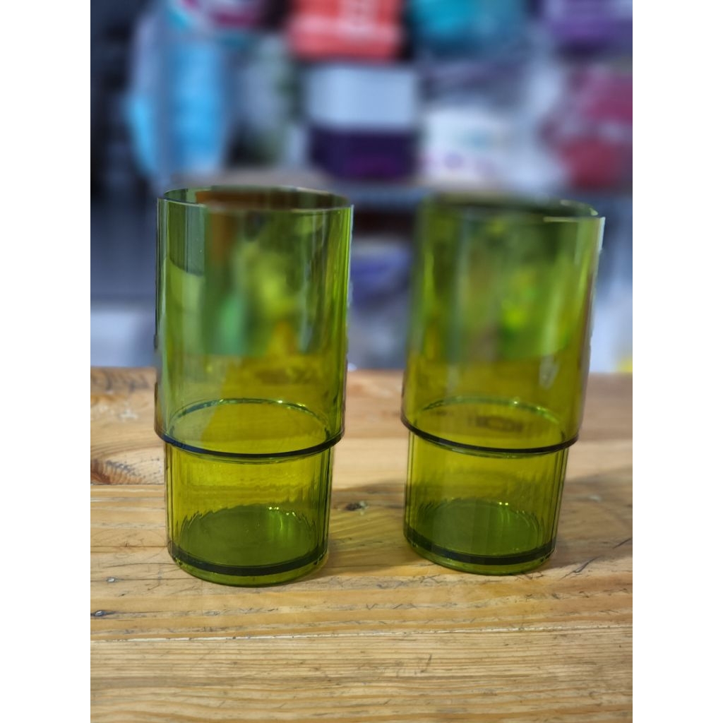 Tupperware Deluxe Tumbler