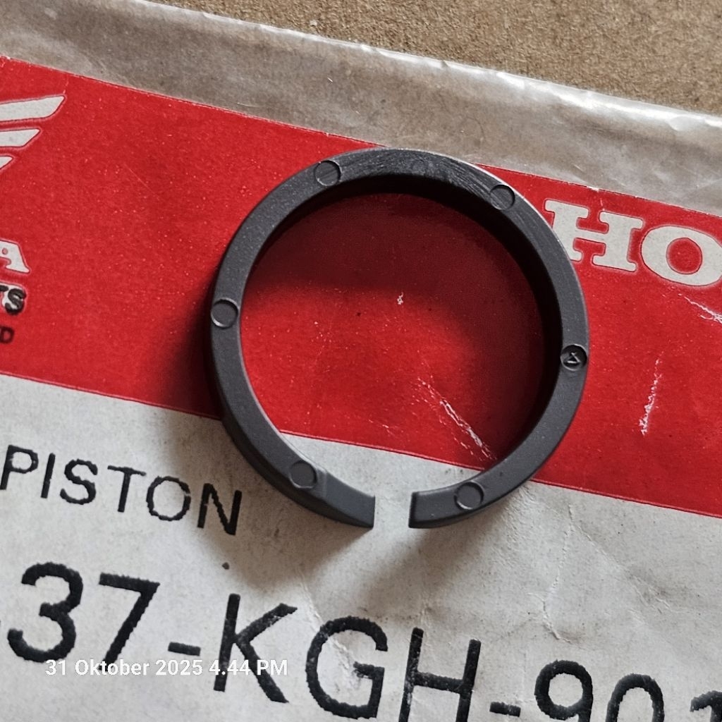 Ring piston skok depan honda Sonic 125. 51437-KGH-901
