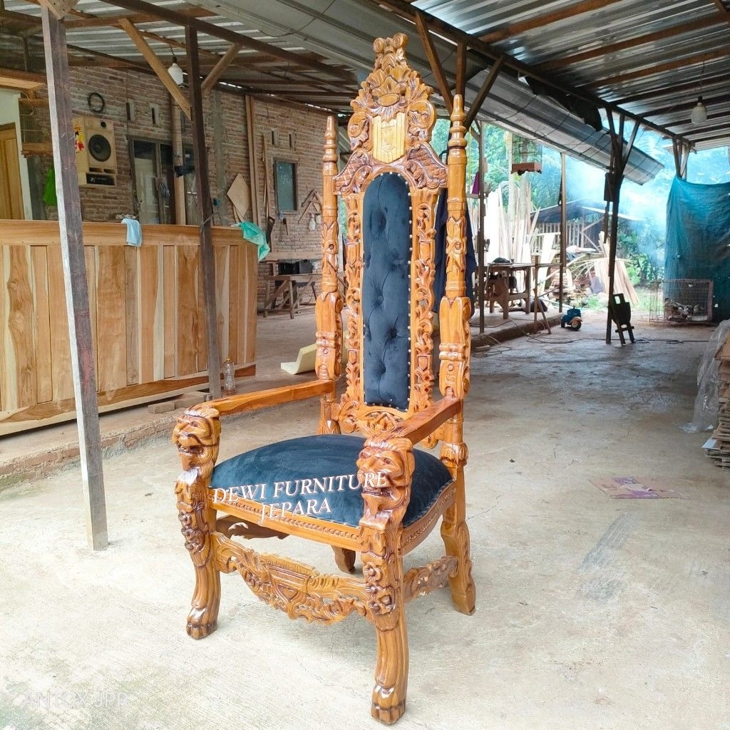 Kursi raja kursi pelaminan kursi podium