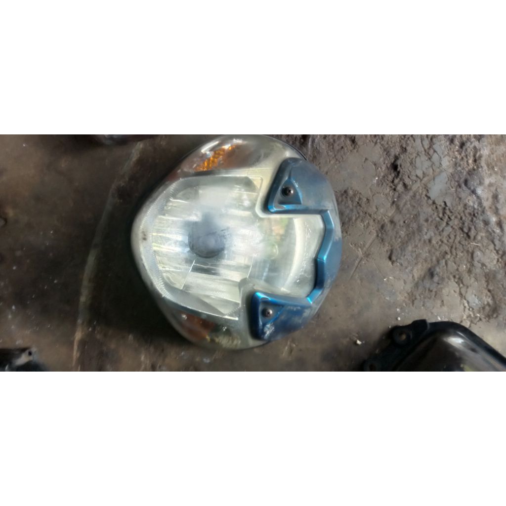 Lampu depan Kawasaki Athlete