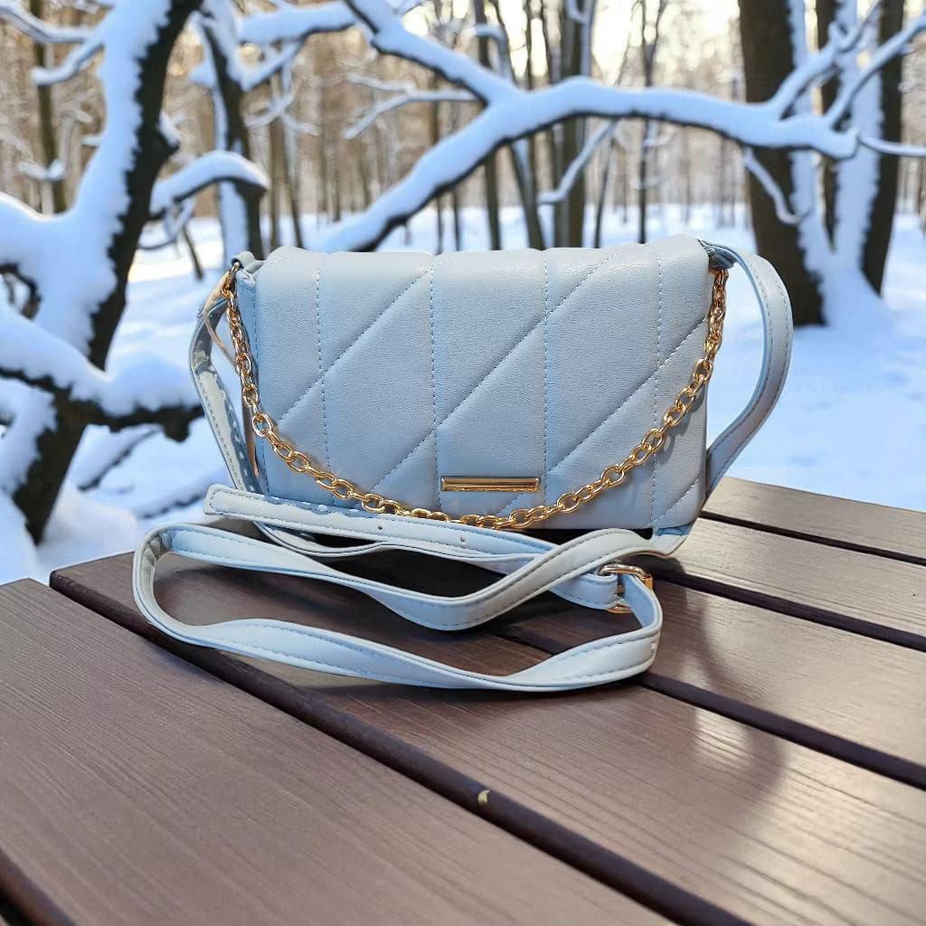 MINISO TAS SELEMPANG RANTAI WANITA SLING BAG Pesta Mode Biru Muda Kado Ulang Tahun Cewek Perempuan B