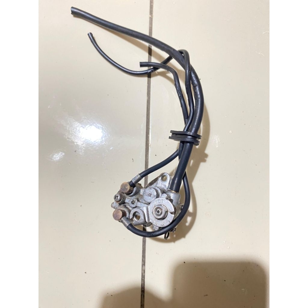 Pompa oli samping Suzuki Satria 2 tak original