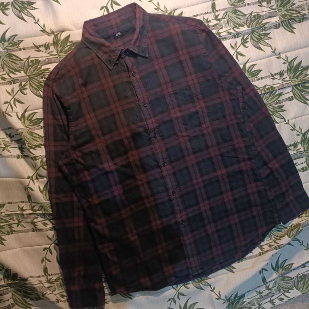 UNIQLO Kemeja Flannel Veterano Maroon