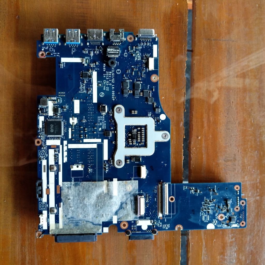 motherboard mati lenovo G400s baca deskripsi dulu