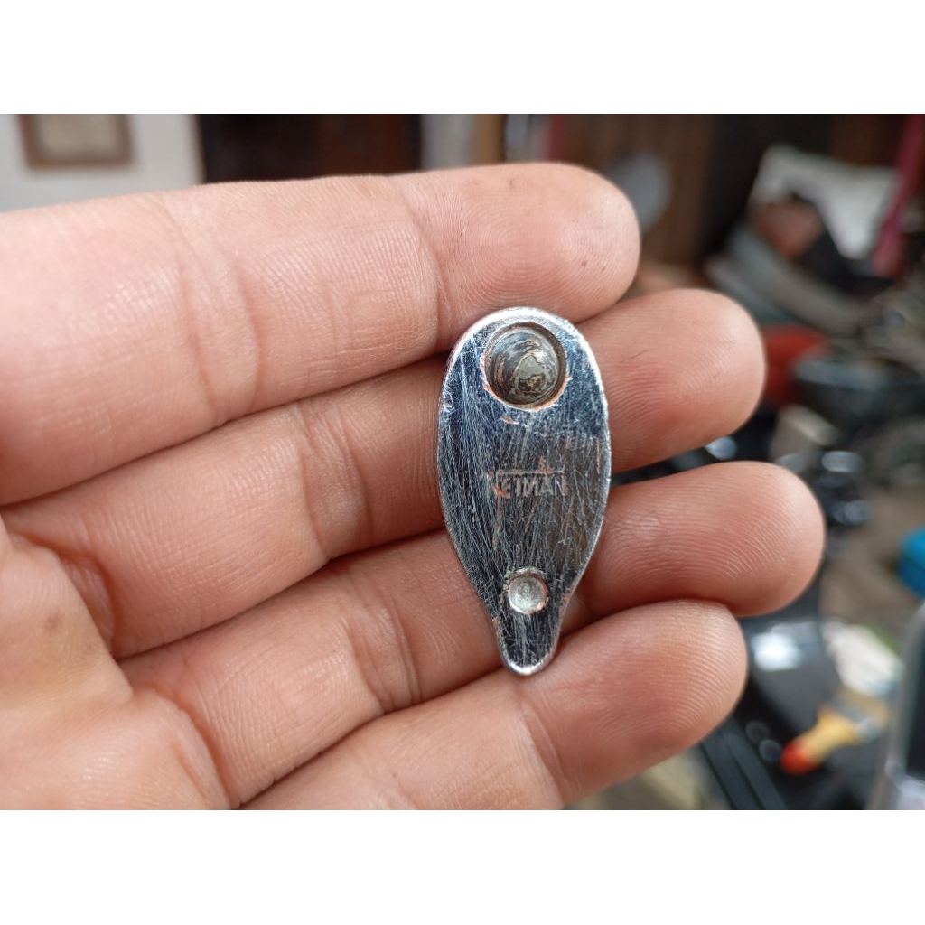 second Ori Neiman tutup kunci stang Vespa Super sprint