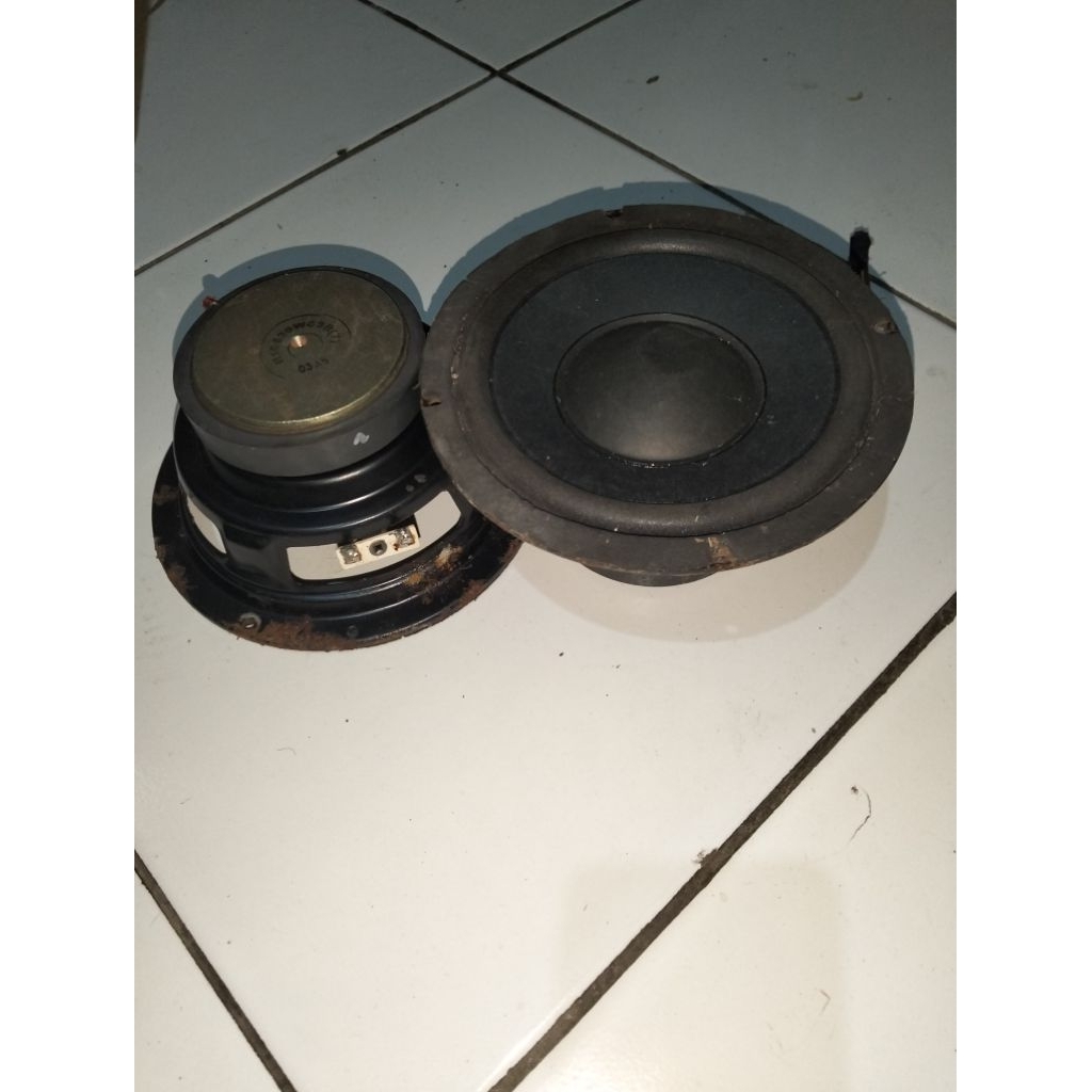 speaker subwoofer Polytron psw500c
