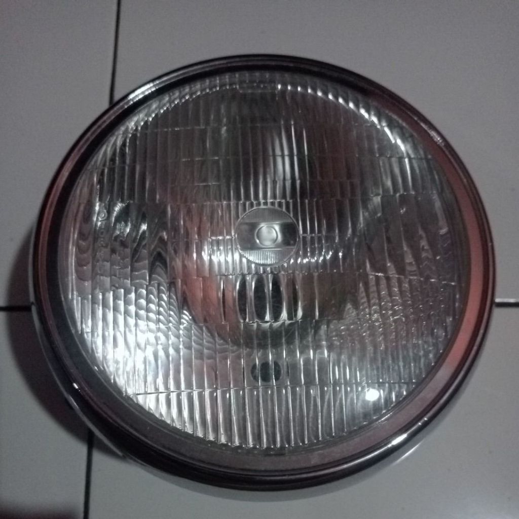 lampu depan Megapro lama