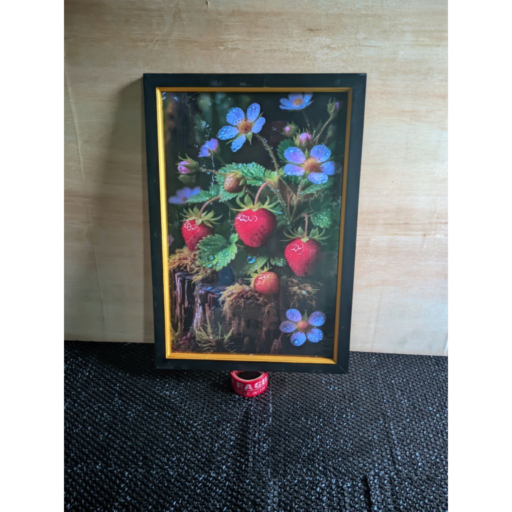 Hiasan dinding lukisan cetak Buah stoberi segar plus Bingkai ukuran 65cm×45cm