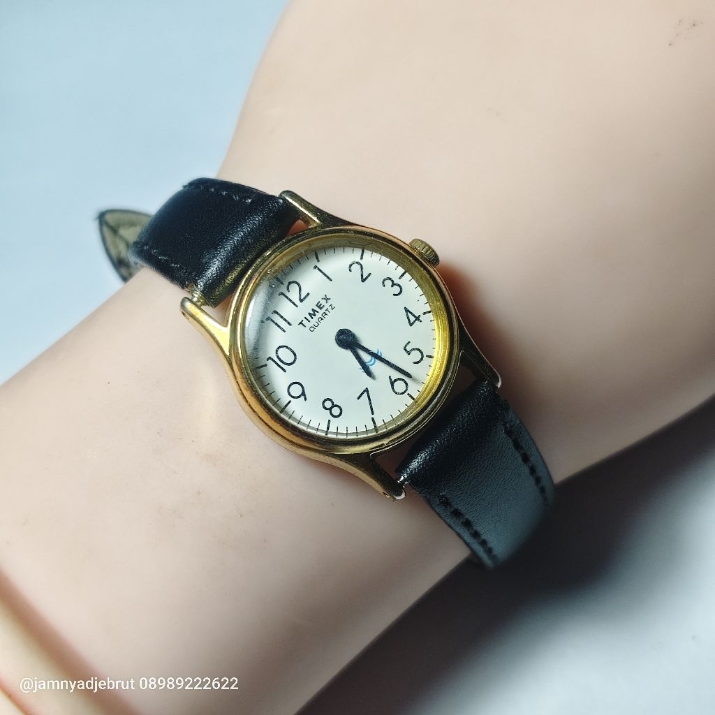 Jam Timex T22 Vintage Gold Ladies Bekas