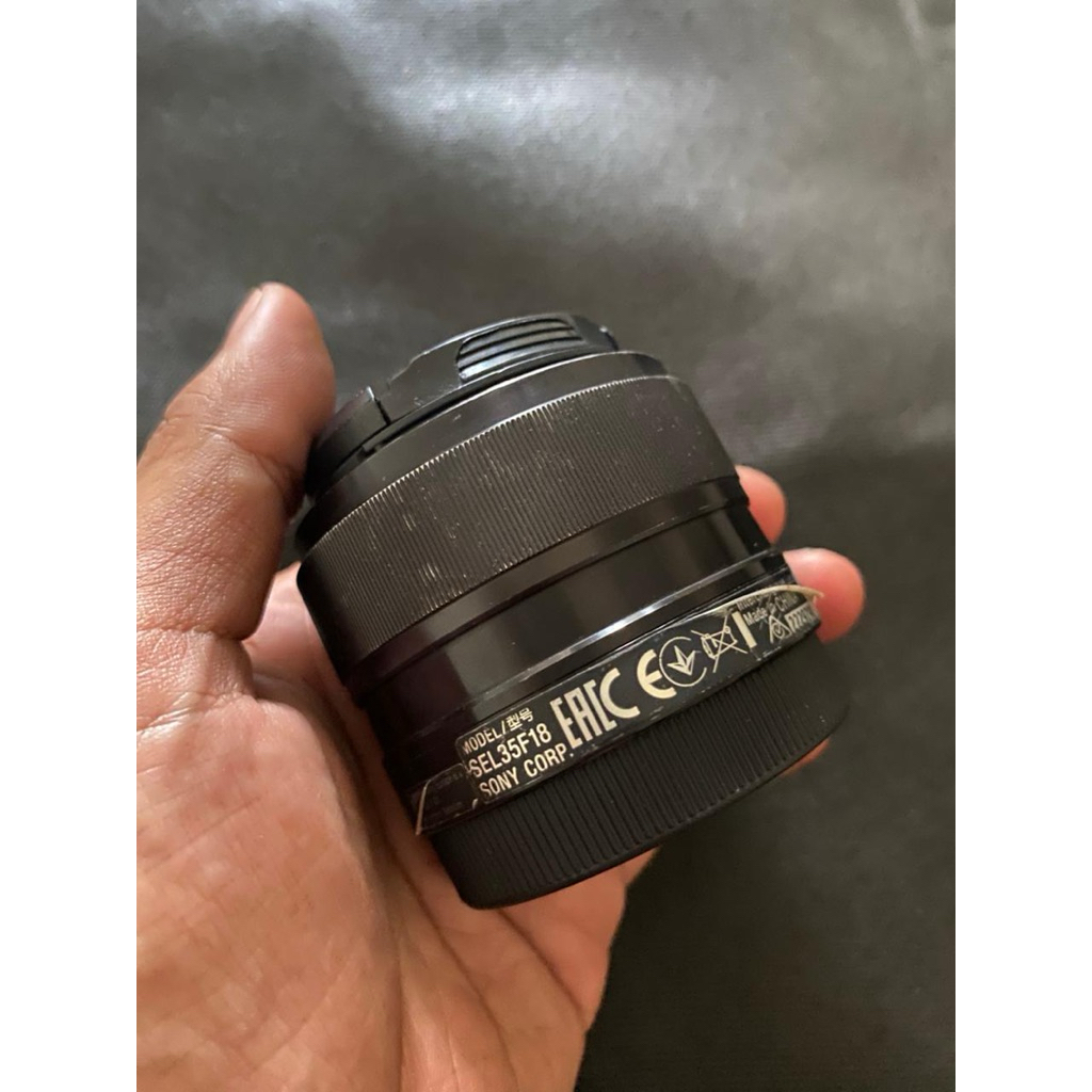 lensa sony 35mm oss