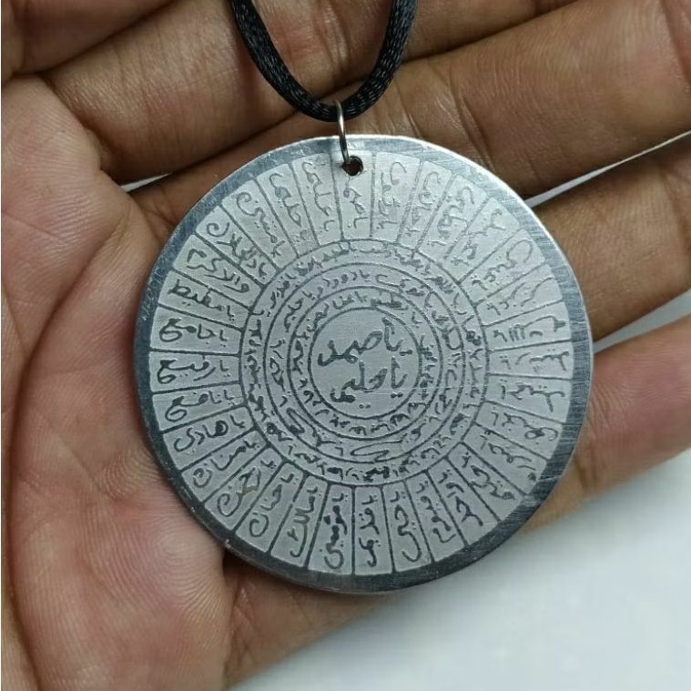 kalung liontin pancar merah stainles