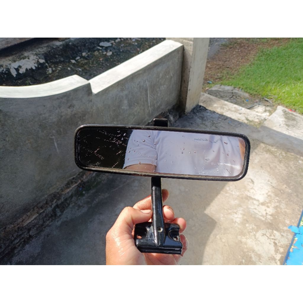 spion tengah Suzuki esteem amenity