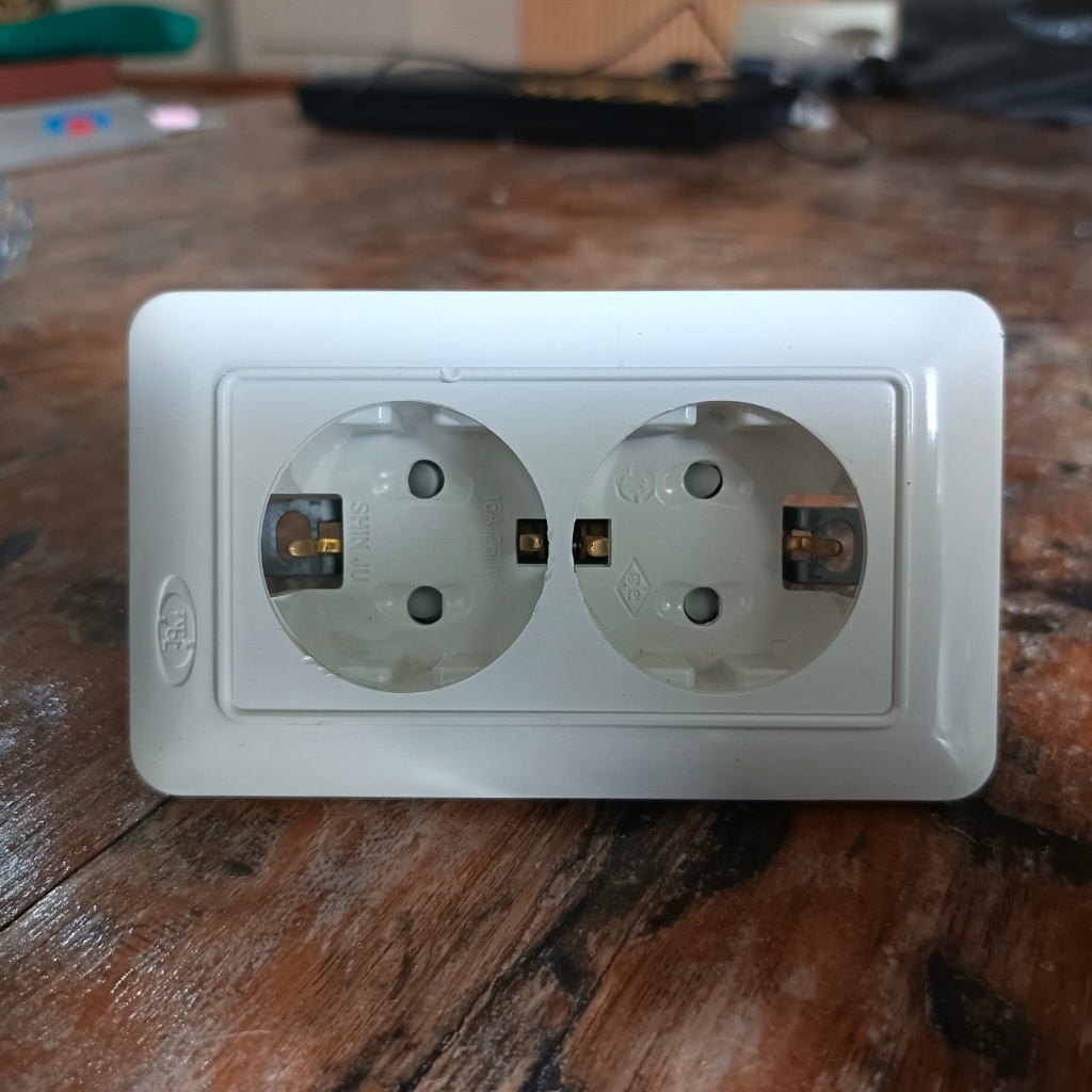 Barang Baru - Shin Ju Elecom Stop Kontak Schuko