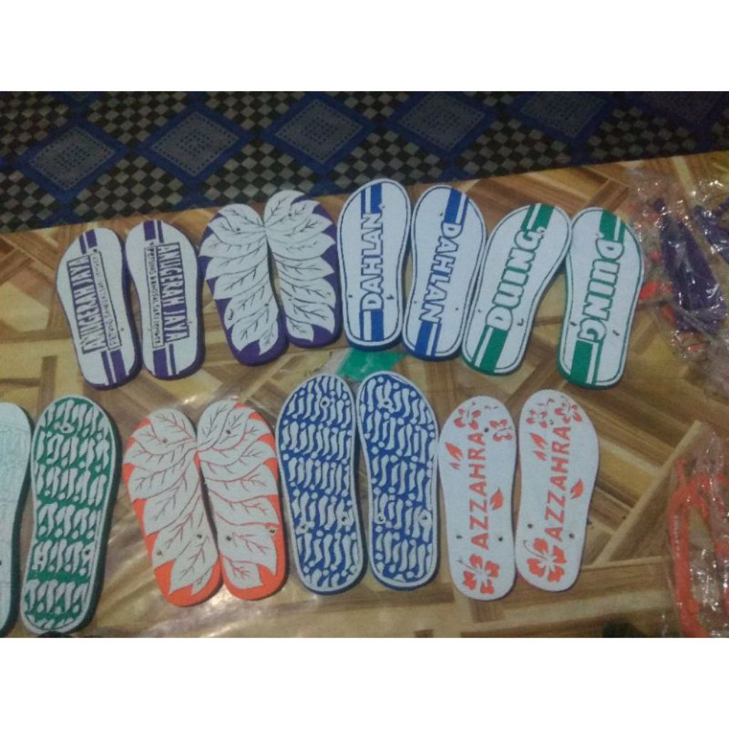 Sandal swallow ukir bisa reques nama dan gambar