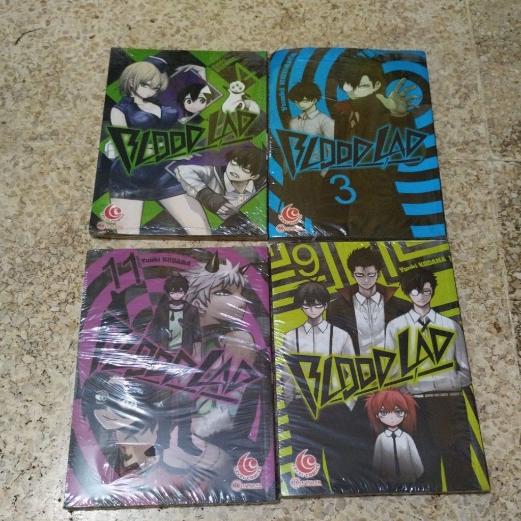 komik bloodlad cabutan nomor 3,4,9,11/ yuuki kodama manga level comics