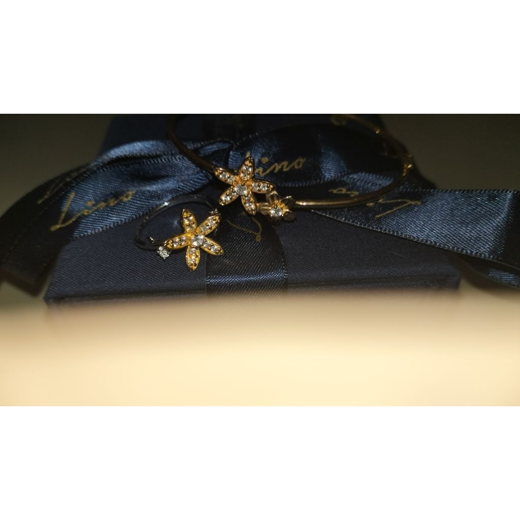 Bangle Hala gold flowers