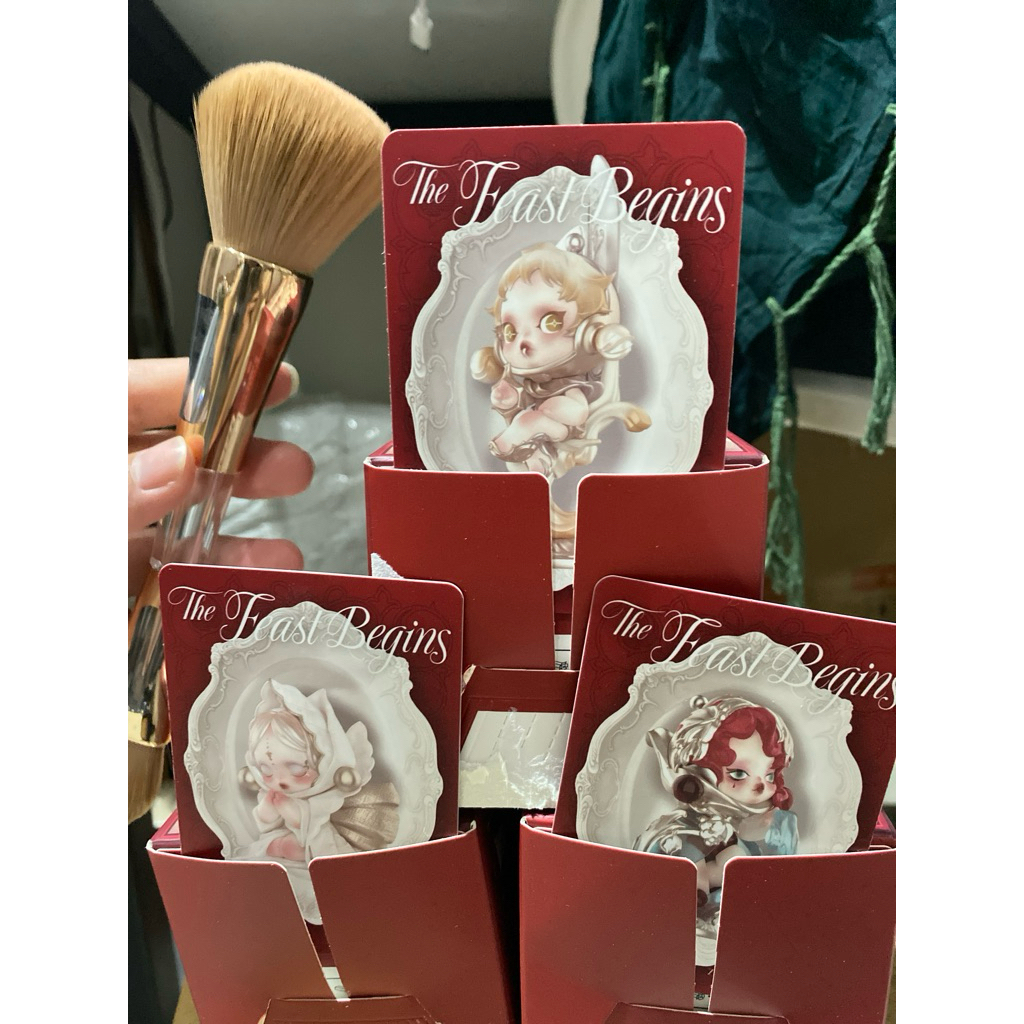 POP Mart Skullpanda The Feast