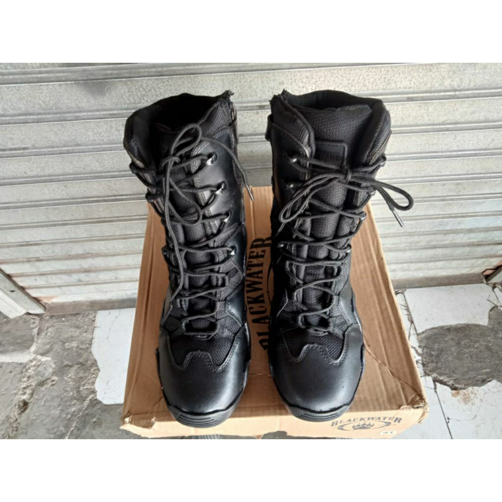 Sepatu pdl blackwater