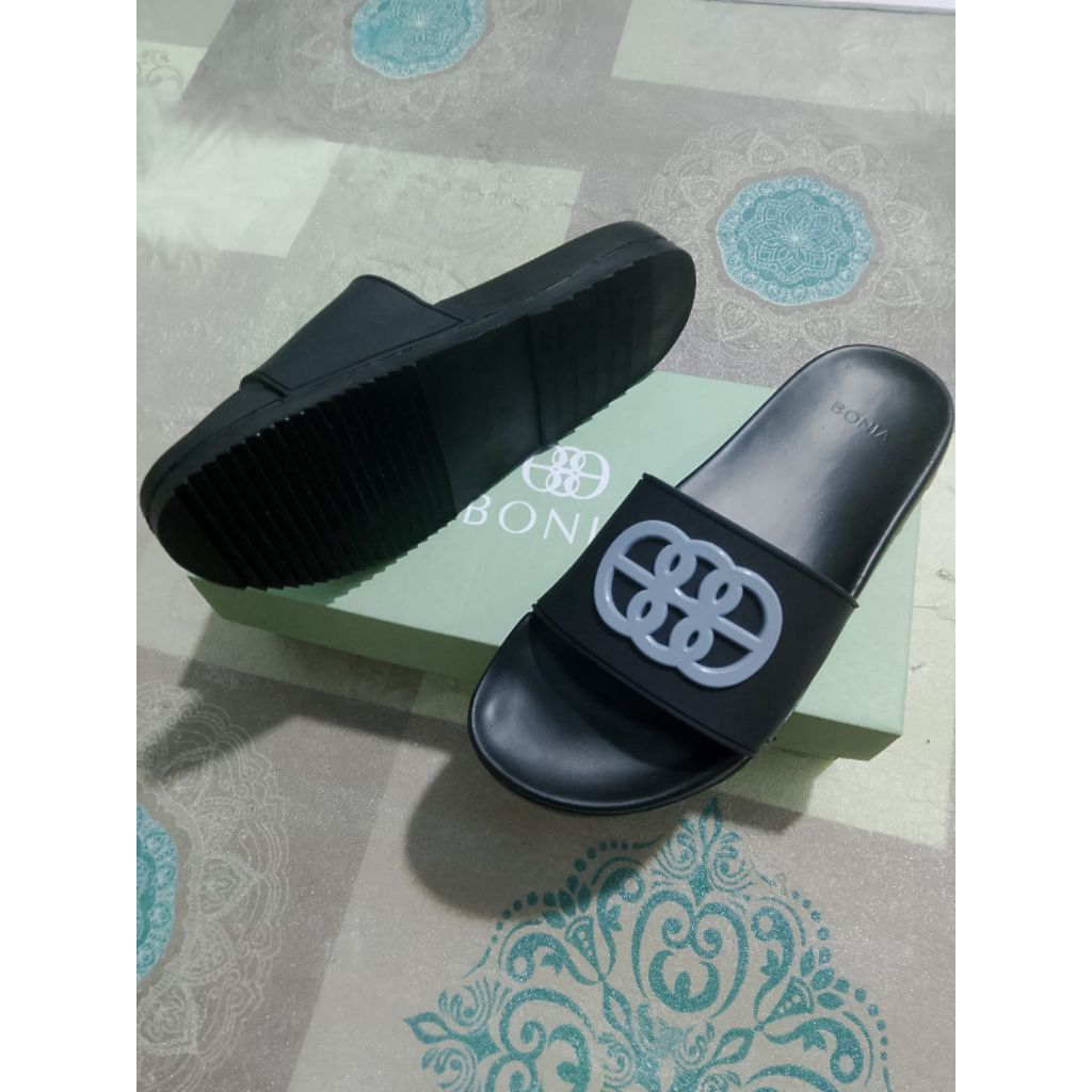 BONIA PREMIUM SLIP ON