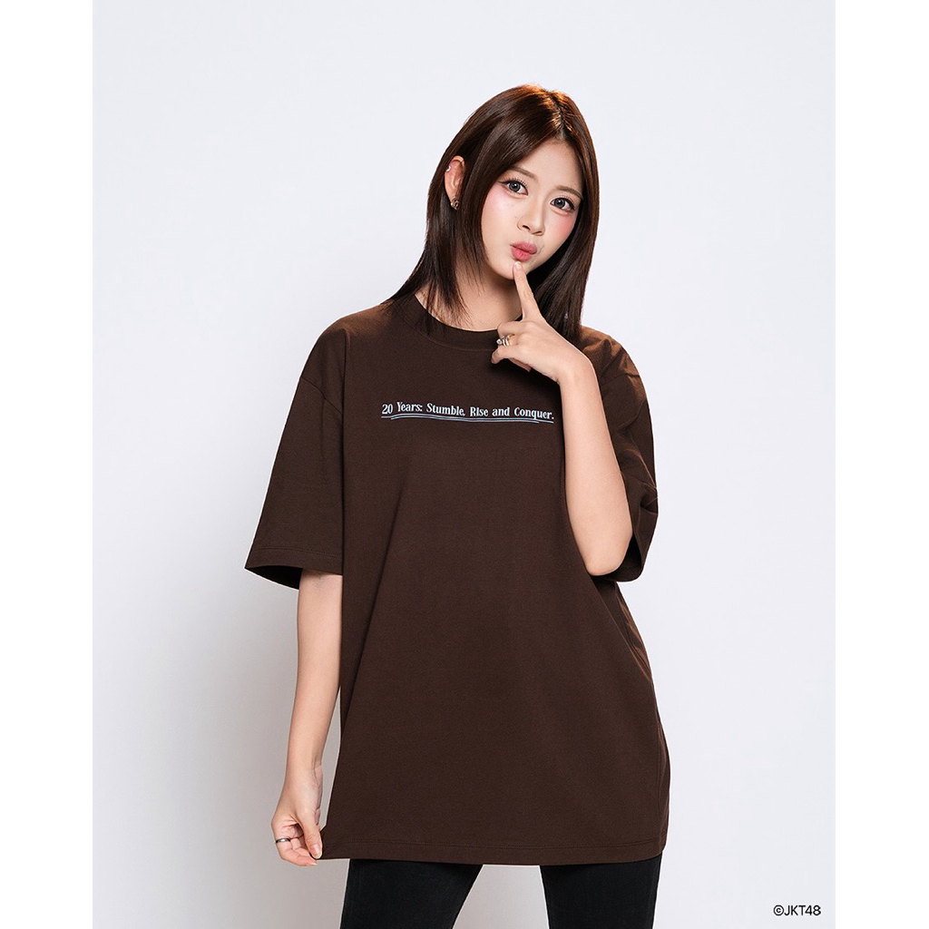Kaos JKT48 Birthday Christy 2025 Tshirt Pria Wanita Lengan Pendek - Coklat Tua