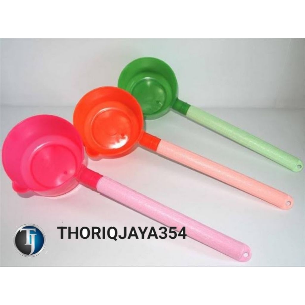 gayung gagang panjang,gayung panjang,gayung mandi,gayung warna panjang