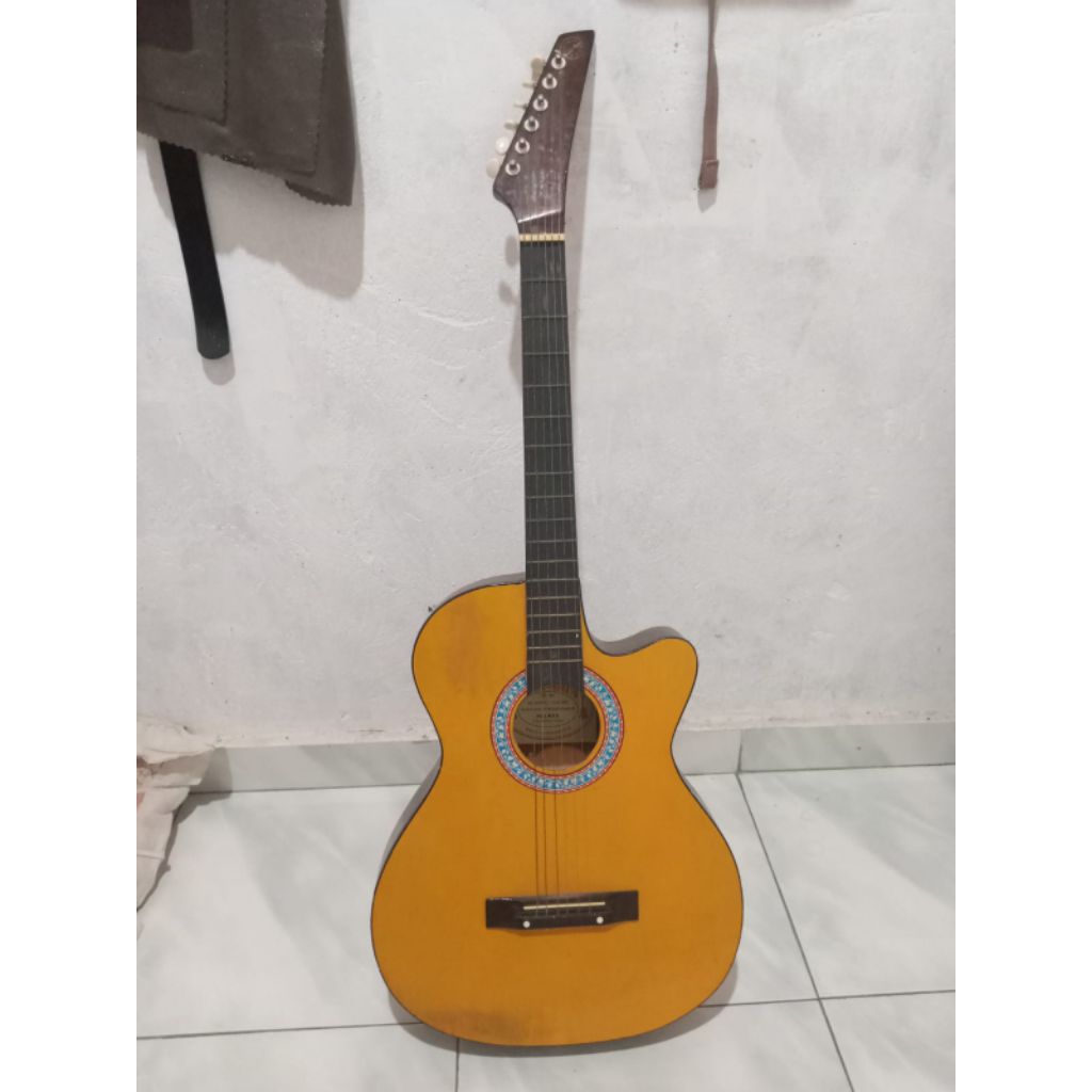 Gitar Akustik Murah ORI