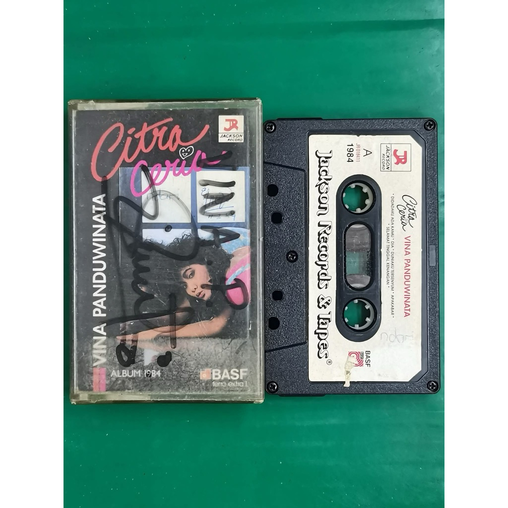 BERTANDA TANGAN ASLI KASET PITA ORIGINAL VINA PANDUWINATA CITRA CERIA ALBUM 1984 BASF SIGN SIGNATURE