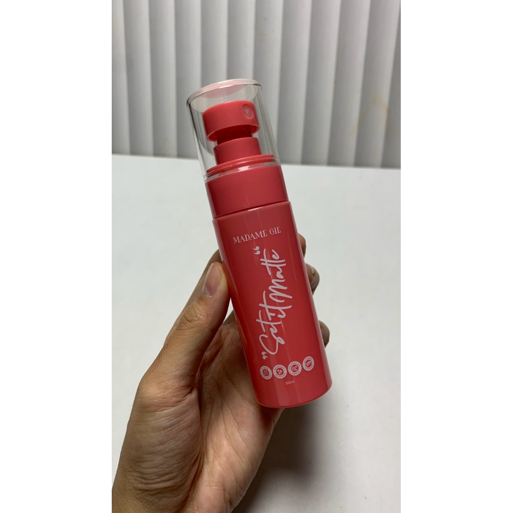 SETTING SPRAY MADAMGIE - PRELOVED