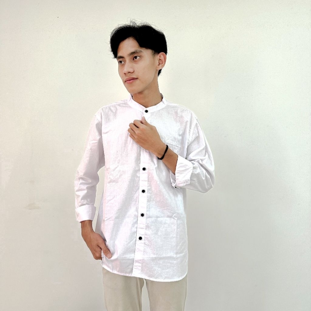 Kemeja Putih Pria Shanghai Polos Sigaret Panjang Putih