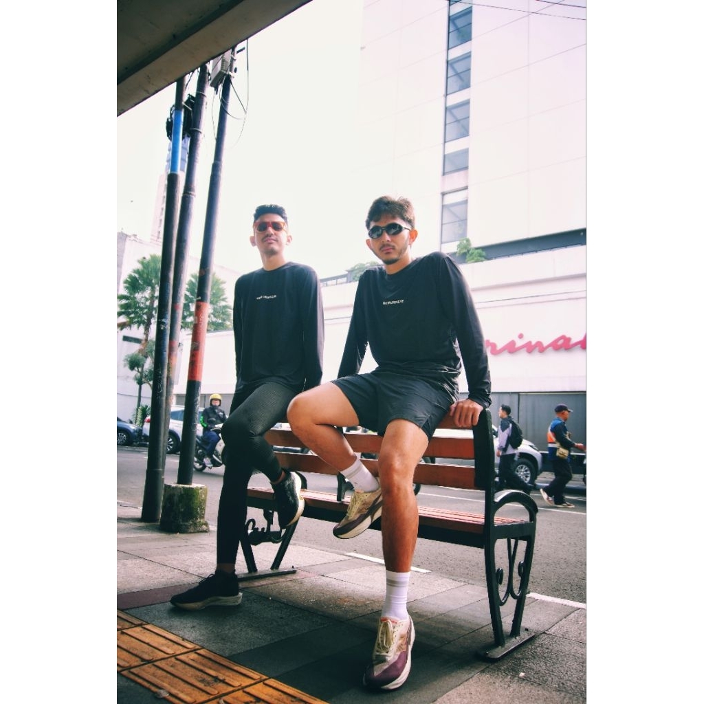 Jersey Lari Pria / Jersey Running  - KAMA Running Line / Black Cony Series - Jersey Lari Hitam Pria