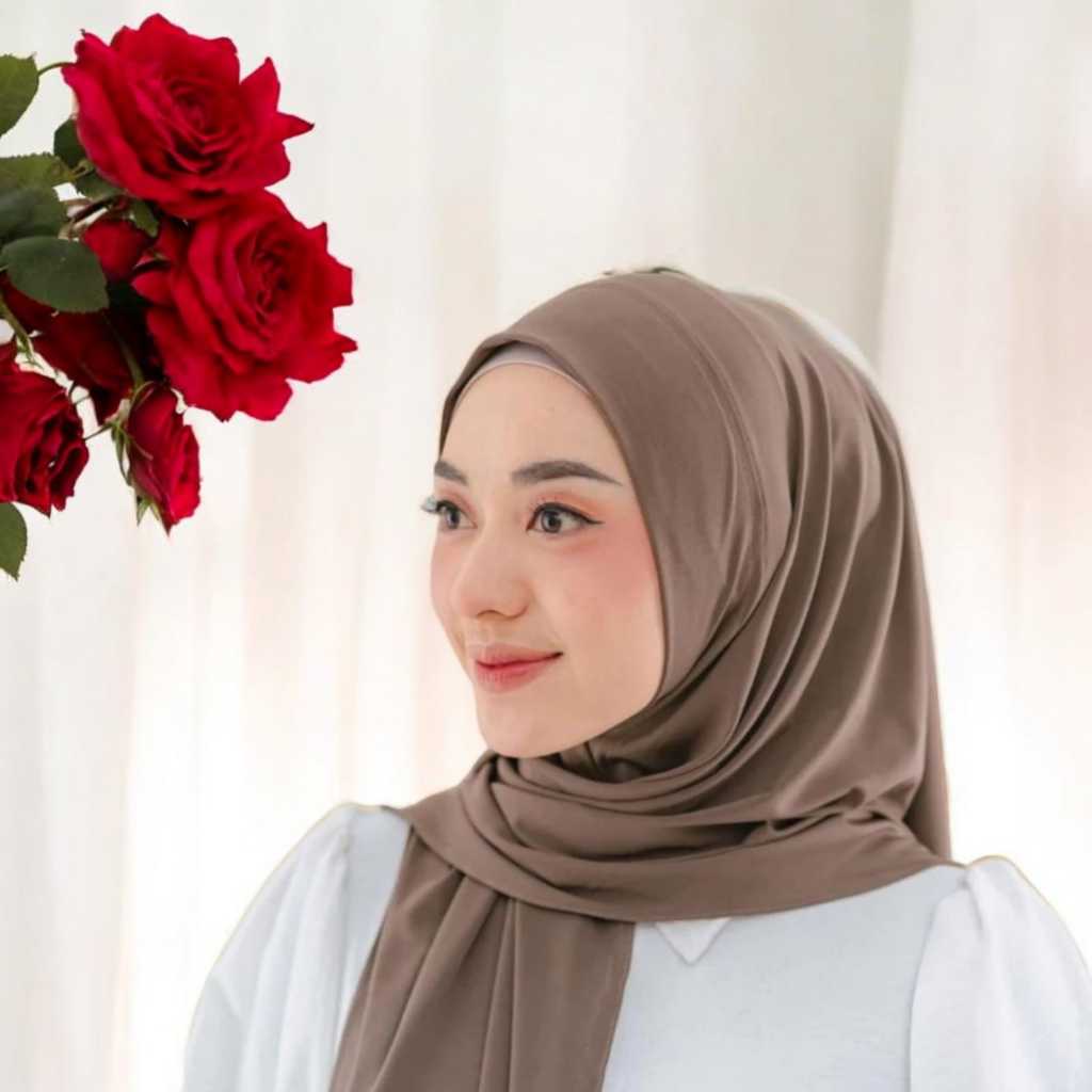 Jilbab Instan Segitiga Jersey Super HIJAB SEGITIGA INSTAN JERSEY|| SEGITIGA INSTAN JERSEY|| JILBAB S