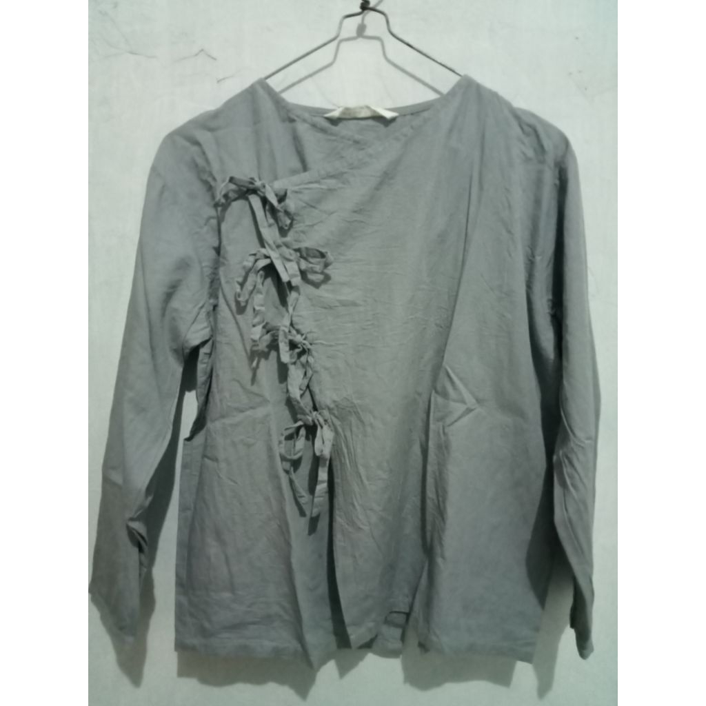 [PRELOVED] HECLO.ID Cotton Blouse