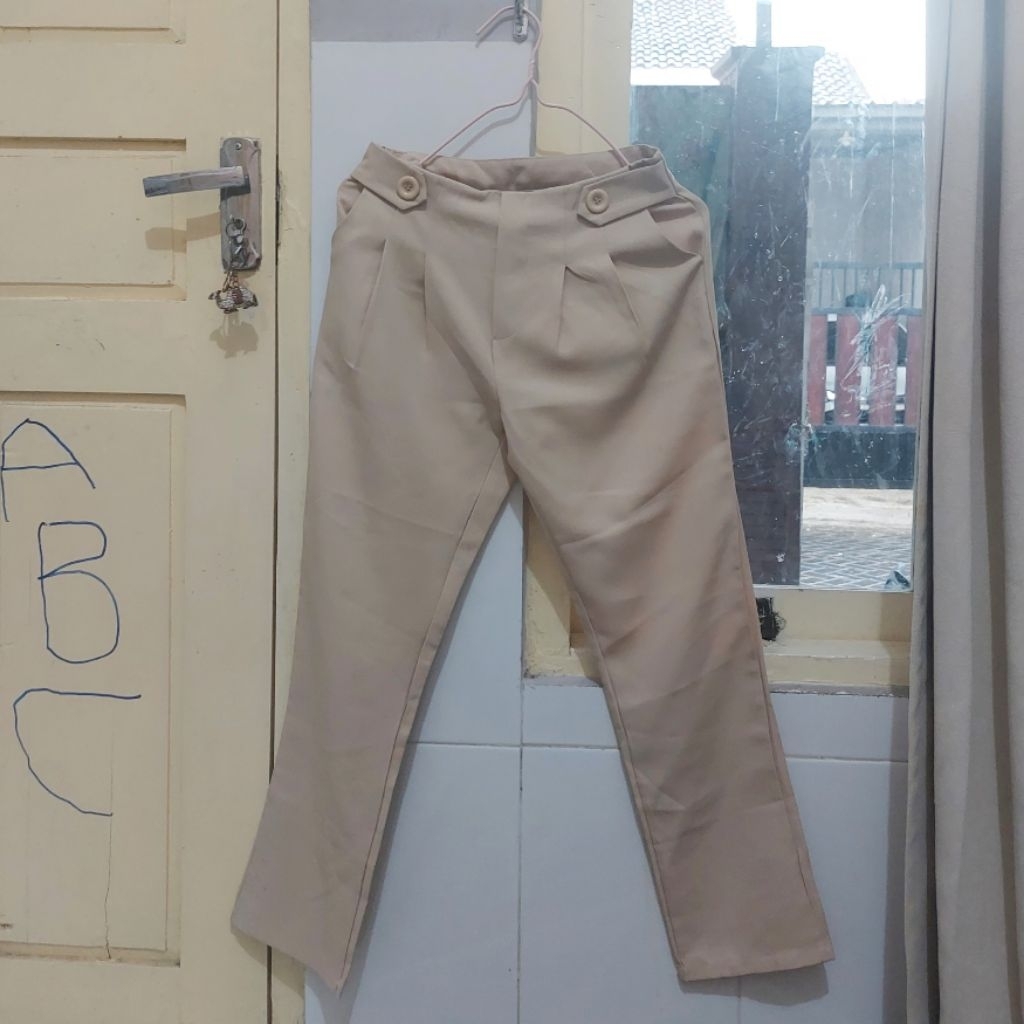 Preloved Celana Merk Hijabenka