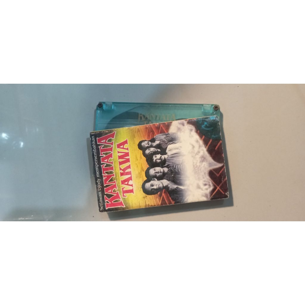 KASET IWAN FALS KANTATA TAKWA