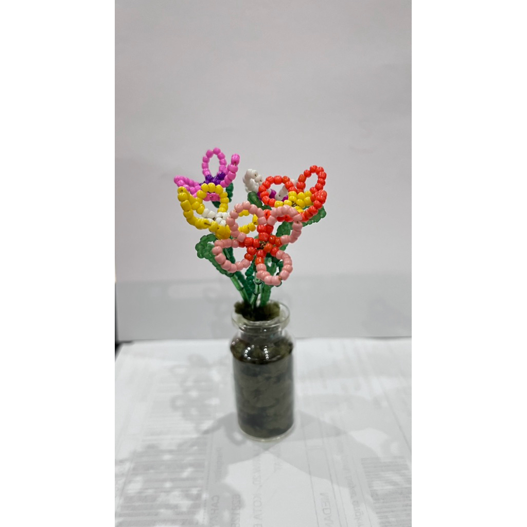 Bunga manik manik mini / bunga meja / buket bunga/ bunga hias/ bunga dari mute