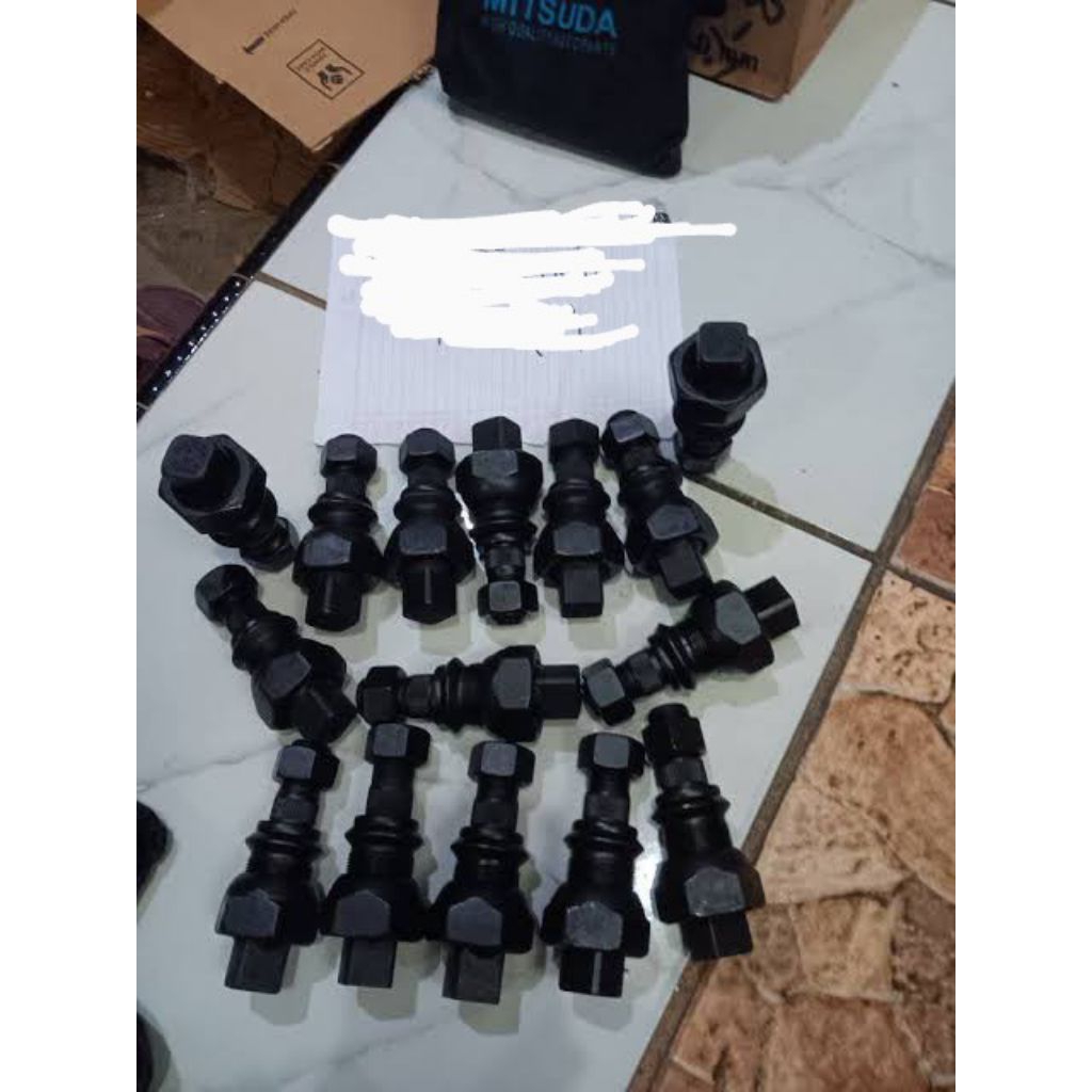 Baut roda Mitsuda Belakang canter ps125 RH LH