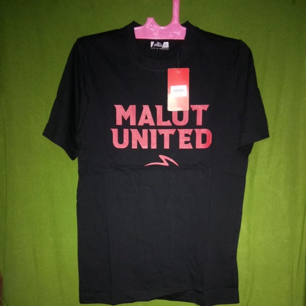 baju olahraga specs malut united fc regular tee